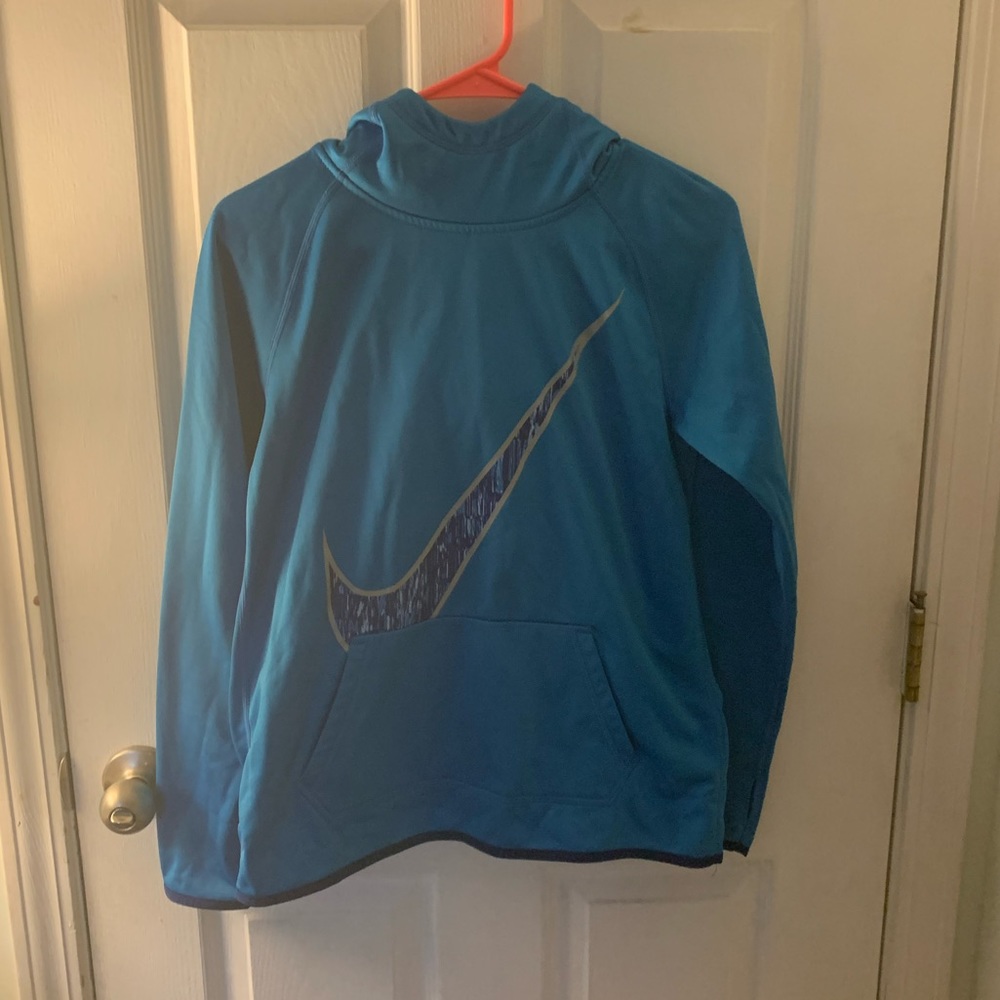 girls nike dry fit sweatshirt